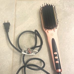 Le Vite Ceramic Straightening Brush